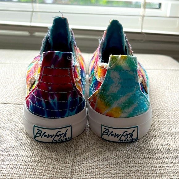 Tie Dye Blowfish Sneakers - Picture 2 of 7